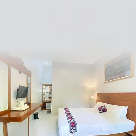 Nusantara Hotel Syariah Джепара Экстерьер фото