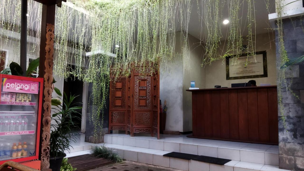 Nusantara Hotel Syariah Джепара Экстерьер фото