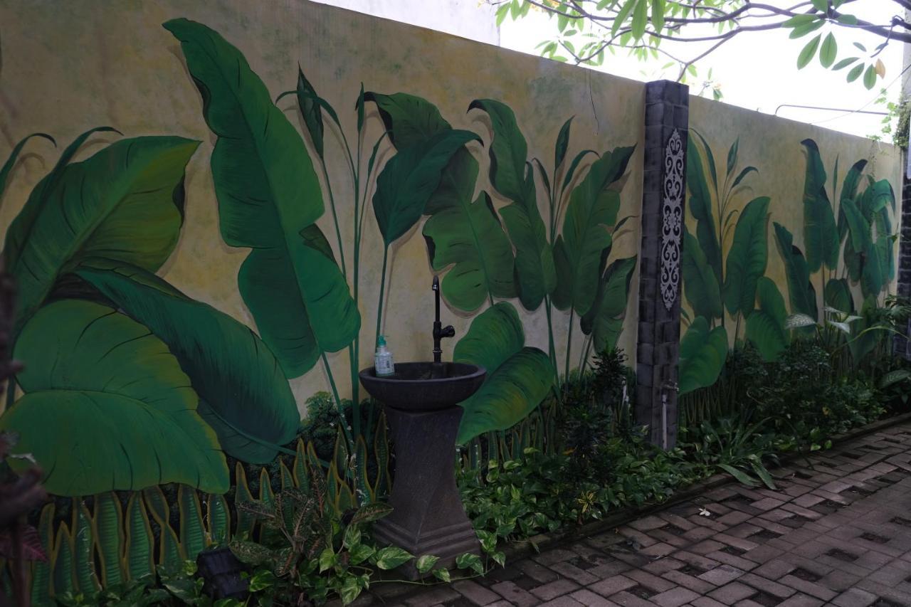 Nusantara Hotel Syariah Джепара Экстерьер фото