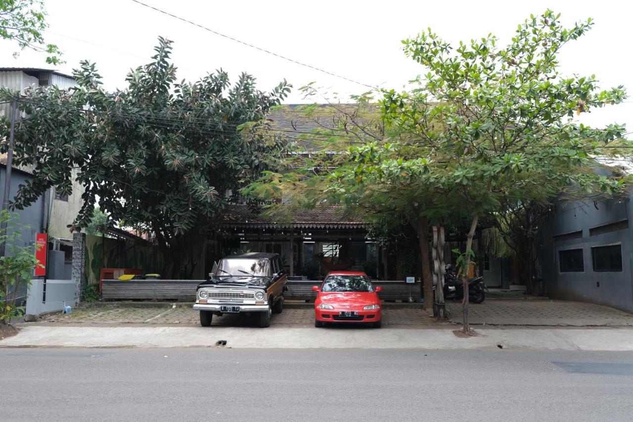 Nusantara Hotel Syariah Джепара Экстерьер фото