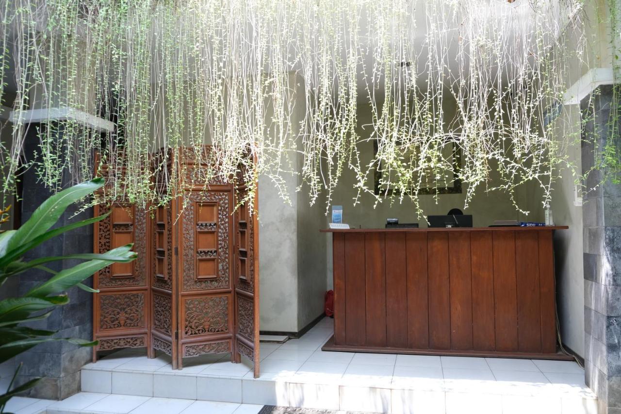 Nusantara Hotel Syariah Джепара Экстерьер фото